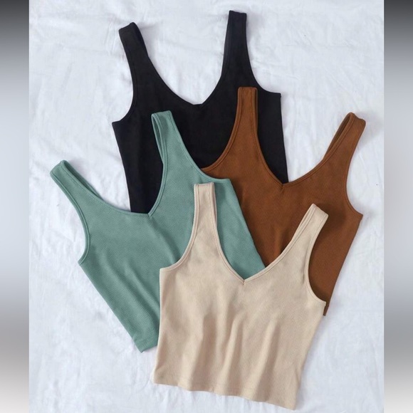 4 pc Solid Color Ribbed Tank Tops - Picture 2 of 7